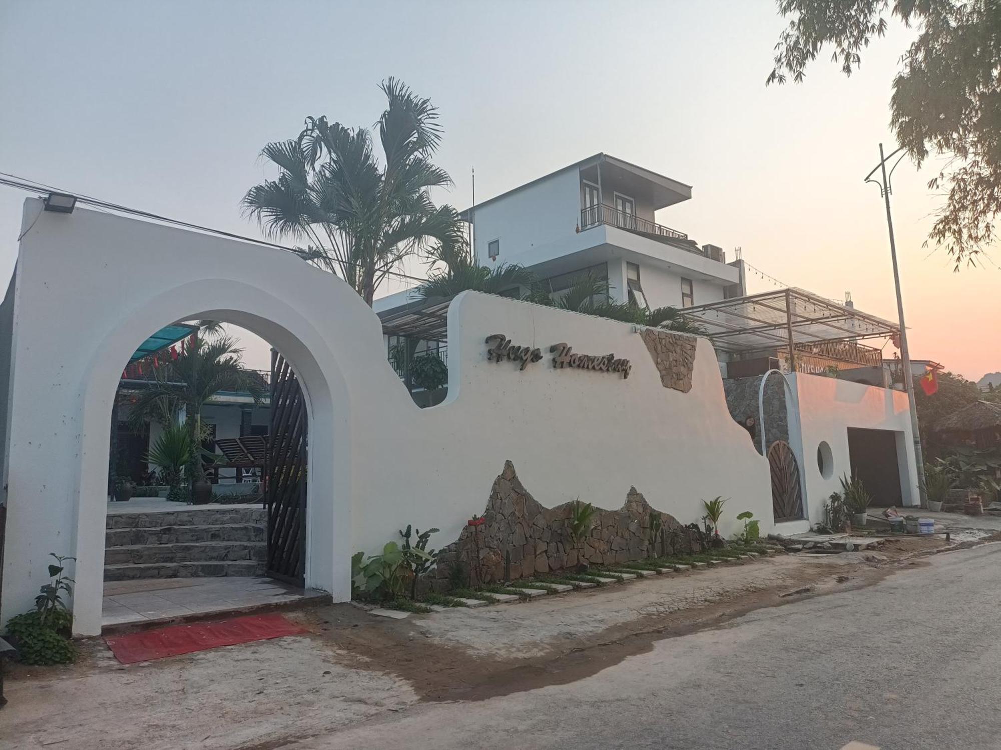 Hugo Homestay Phong Nha Buitenkant foto