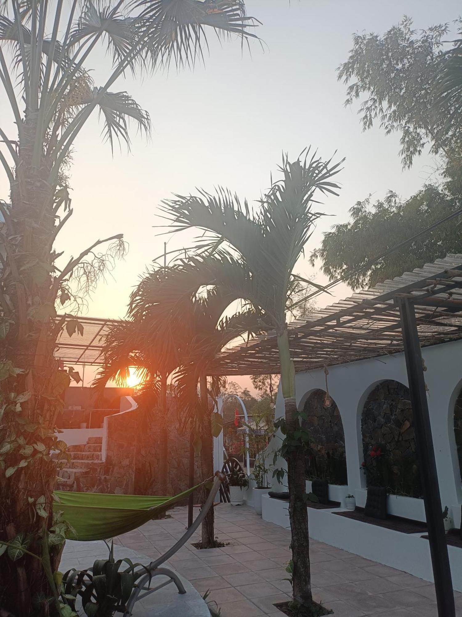 Hugo Homestay Phong Nha Buitenkant foto